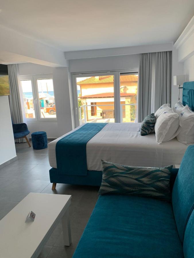 Ocean Blue Suites Ierissos Exterior photo