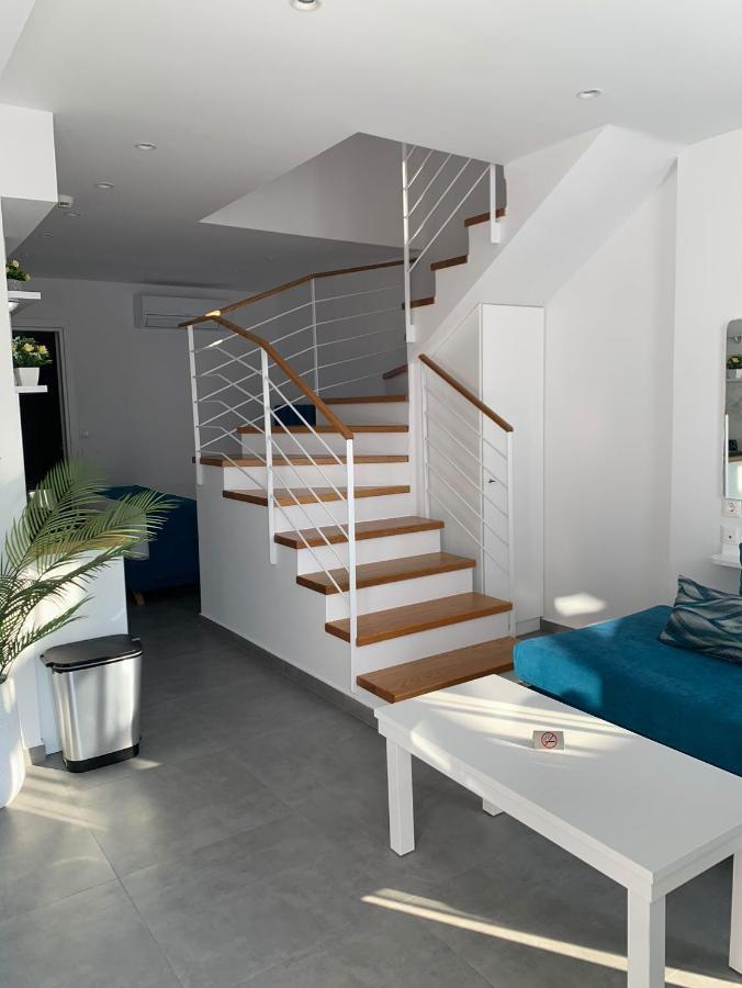 Ocean Blue Suites Ierissos Exterior photo