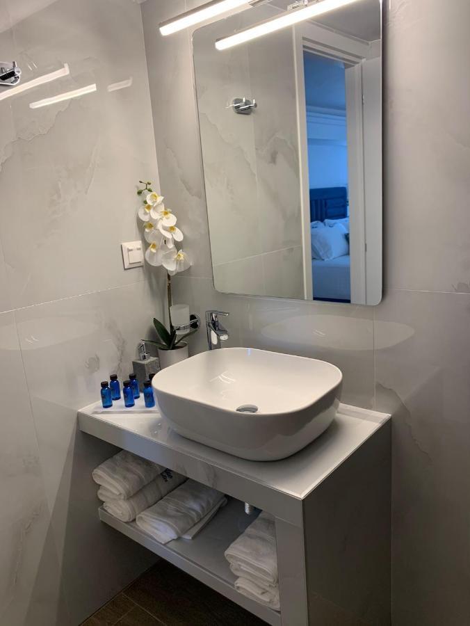 Ocean Blue Suites Ierissos Exterior photo