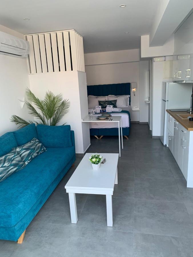 Ocean Blue Suites Ierissos Exterior photo